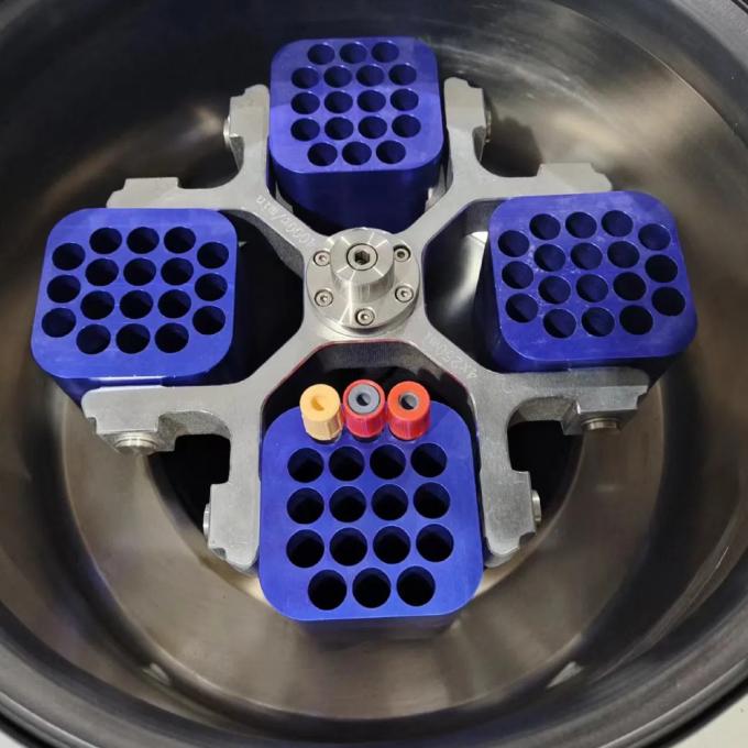 TDL5M Gekoelde Laboratoriumcentrifuge 6000rpm 5120xg met Geïmporteerde Compressor voor Bloedcel-DNA 1